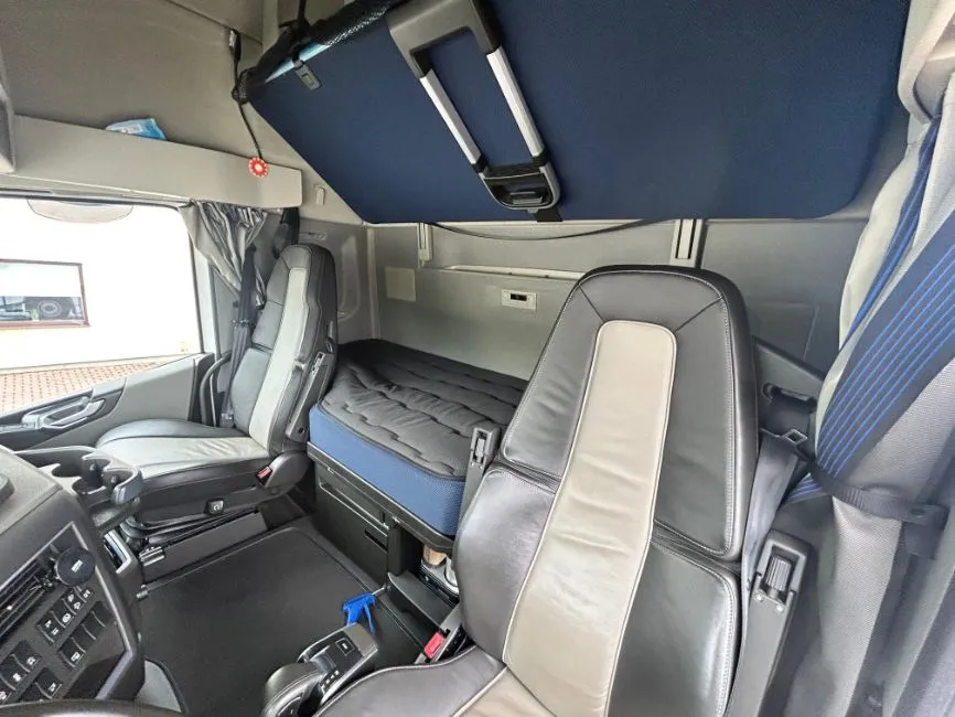 Volvo FH500 Retarder Image 7